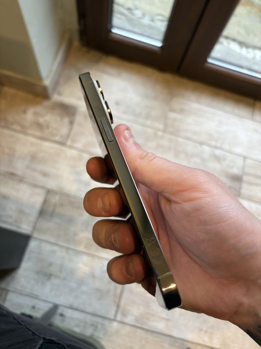 Iphone 14pro max Gold ideal