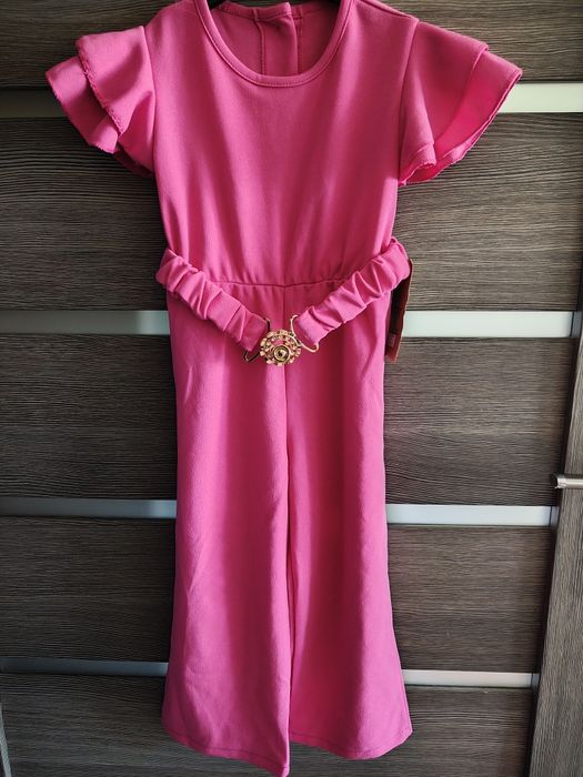 Kombinezon rozmiar 104 nowy