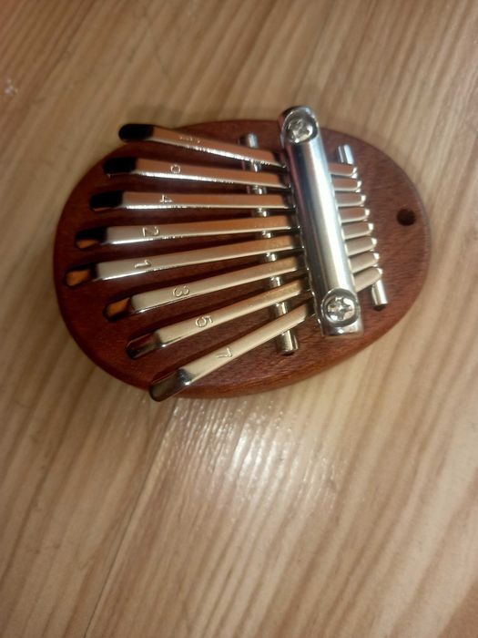 Kalimba. Zanza. Pianino kciukowe
