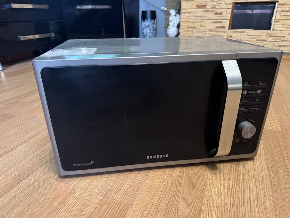 Мікрохвильова піч самсунг