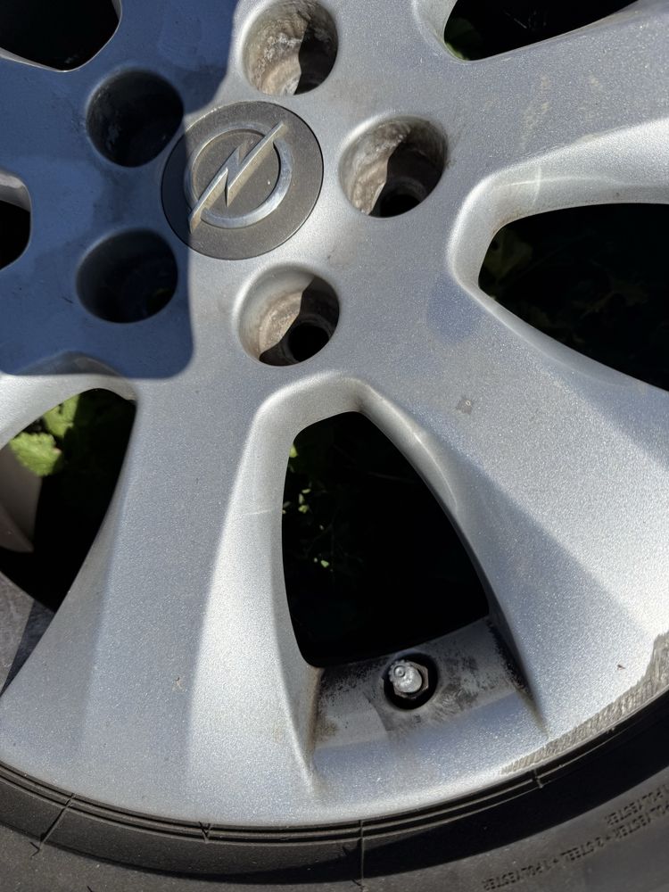 Opel insignia A alufelgi koła zima ładne 225/50r17 17” tmps czujniki