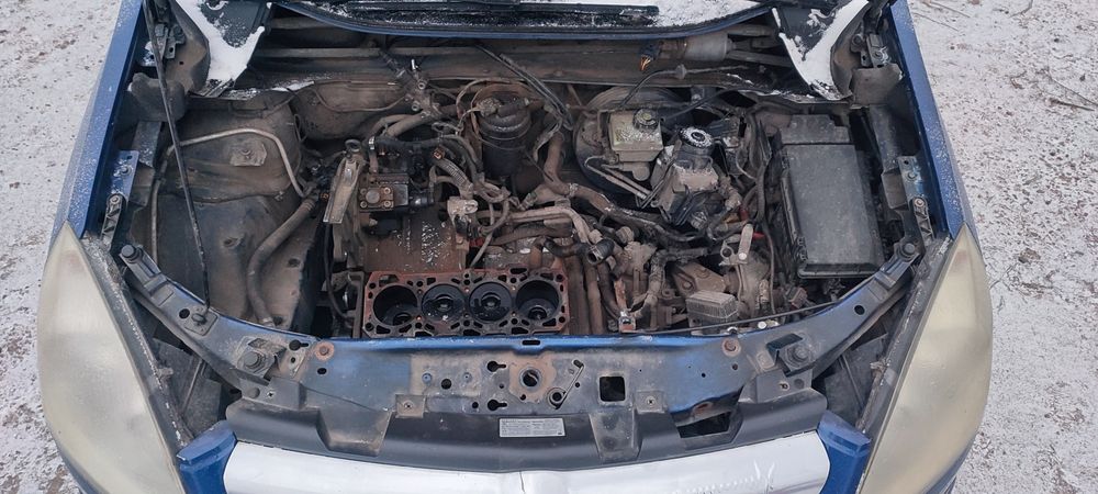 Разборка Opel Zafira B 1.9 CDTI розборка шрот Опель зефира б
