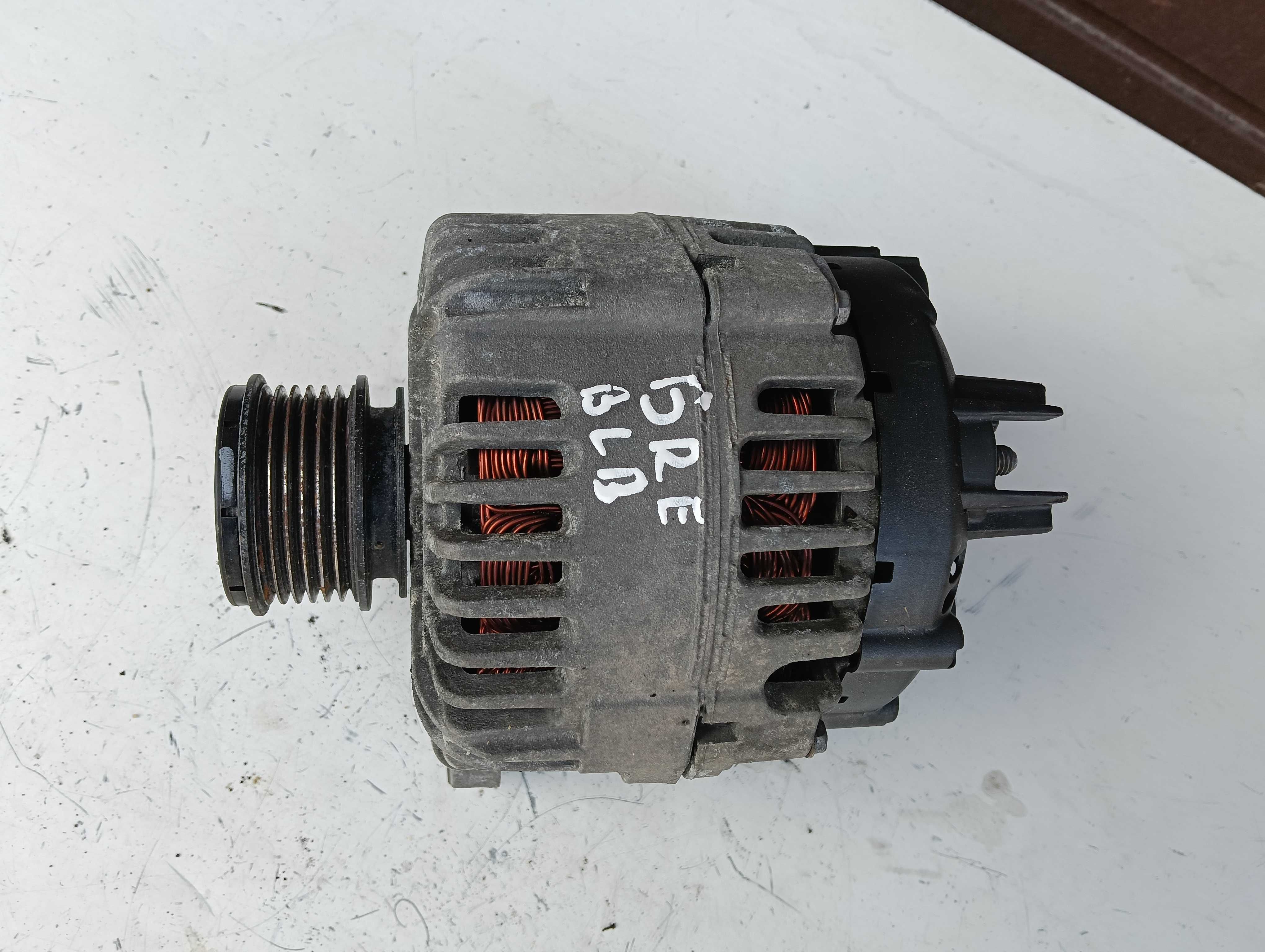 Alternator Audi a4 b7 2.0 tdi BLB A6 c6 1.9 tdi AWX AVF Gwarancja