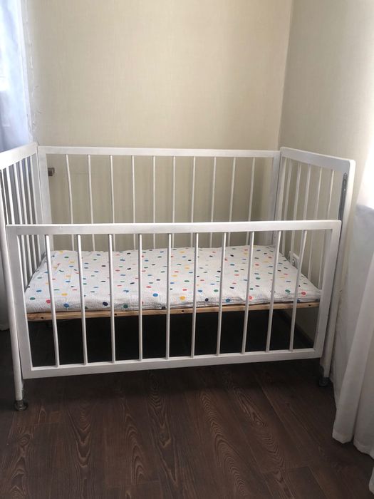 Дитяче ліжко деревʼяне