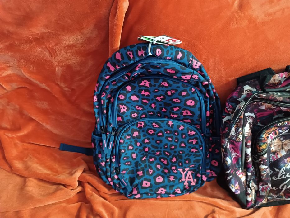 2 mochilas escolares Novas 20€