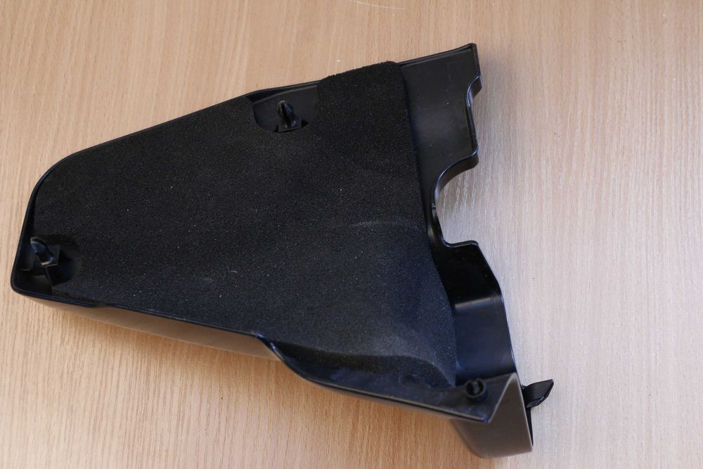 4686 Osłona alternatora czarna prawa Honda Goldwing GL 1800