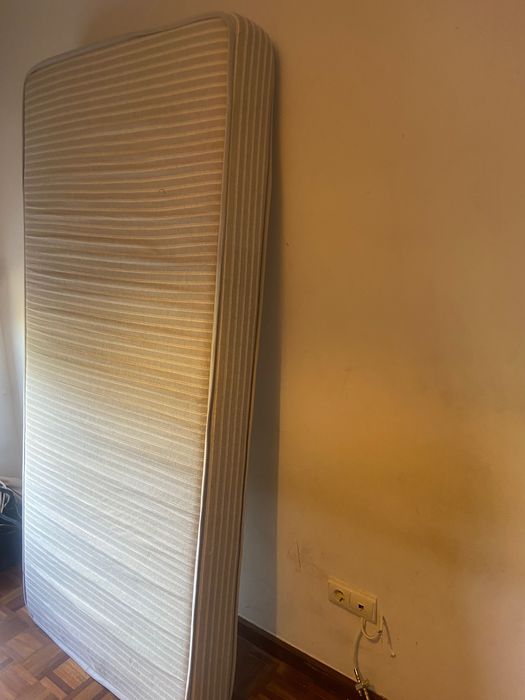 Colchão de solteiro 90x190