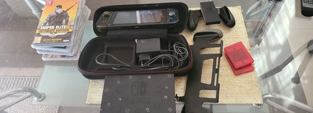 Nintendo switch w komplecie z 8 grams I akcesorjami