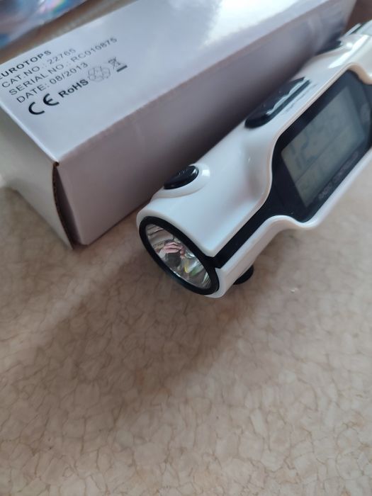 Многофункциональные электронные часы, будильник, термометр, календарь,