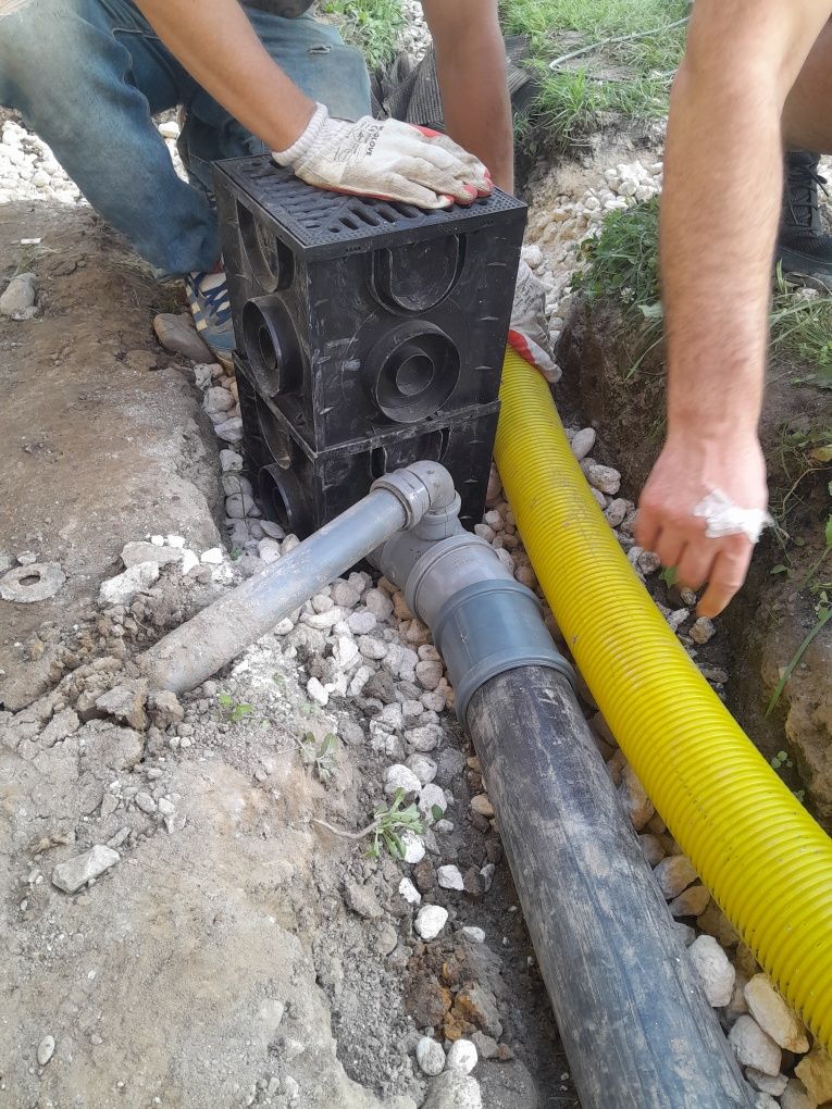 Бетонні роботи.Фундаменти,відмостки,стяжки,водовідведення.продажблоків