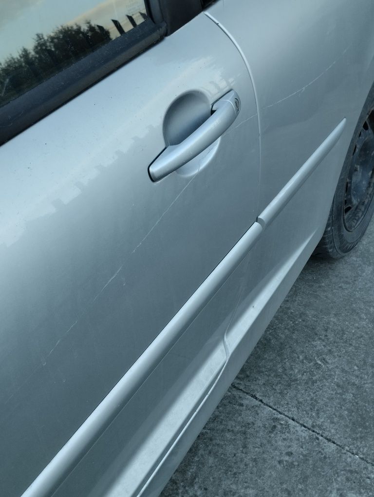 Sprzedam Peugeot 207