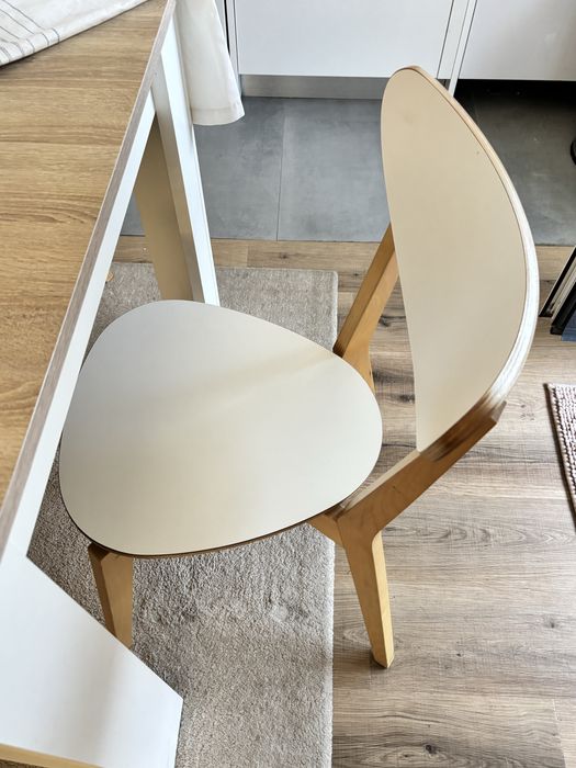 Mesa de jantar extensivel + 5 cadeiras de madeira (ikea)