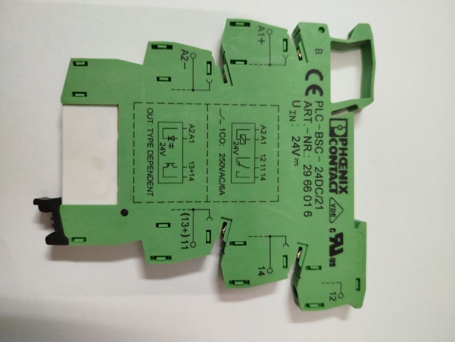 Base com relé Phoenix contact