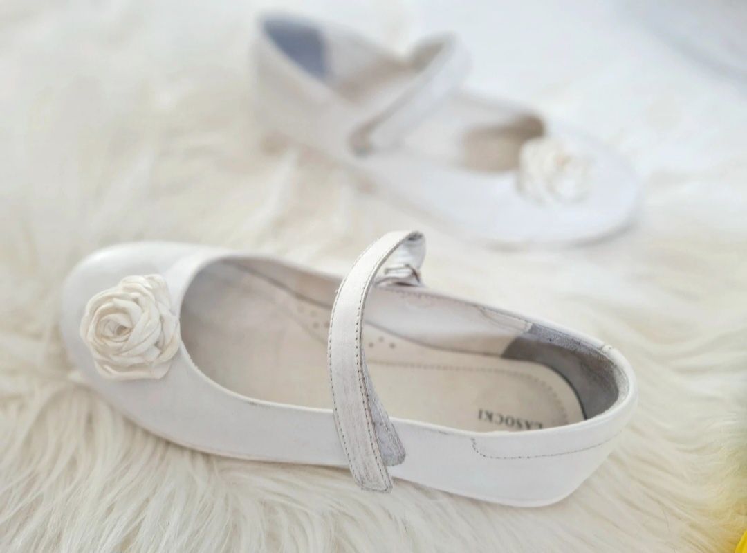 Buty komunijne baleriny lasocki young skórzane eleganckie