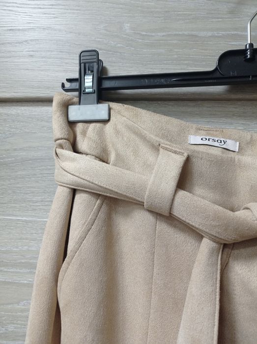 Spodnie zamszowe na wiązanie Orsay