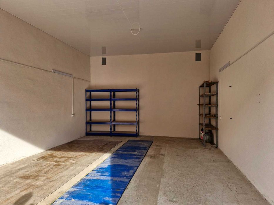 Сдам гараж 50м2, а/к ЗАРЕЧНЫЙ,ул.Героев Крут,12 МКР,- 5.5мх9м.х3.8 м