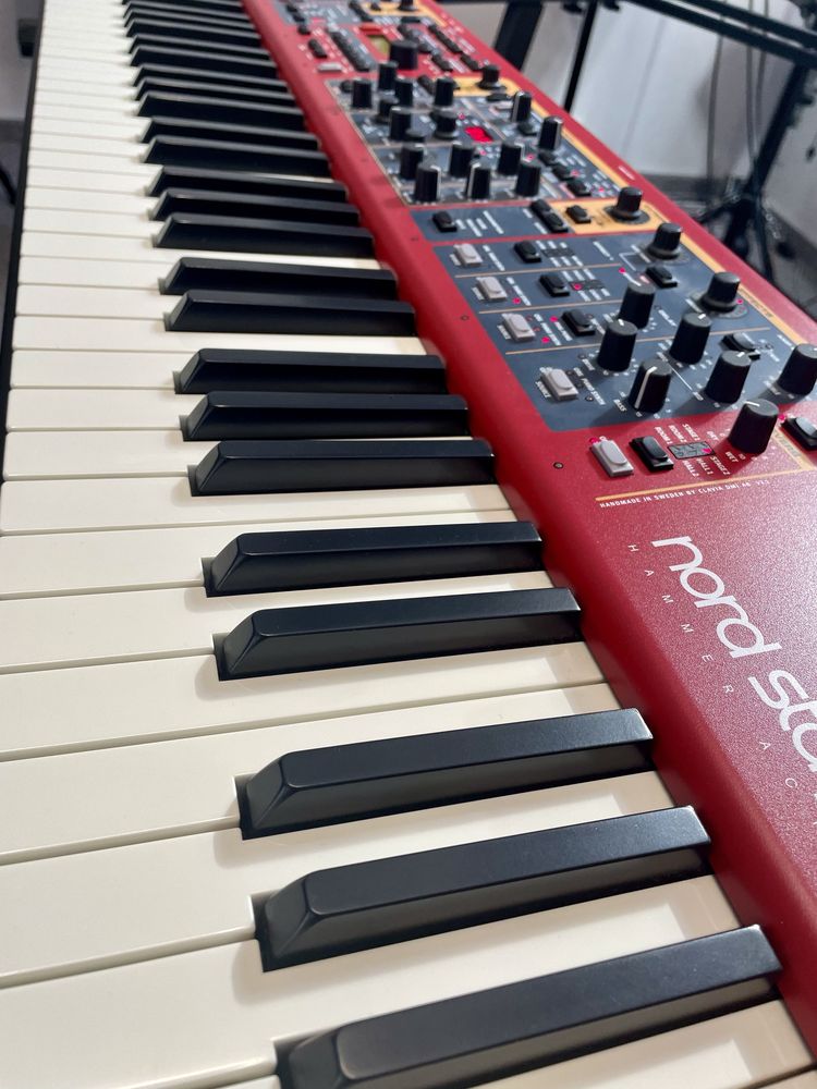 NORD STAGE 2 EX 88 z futerałem, stan bardzo dobry