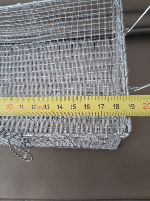 Koszyczek,pojemnik,szkatułka druciana