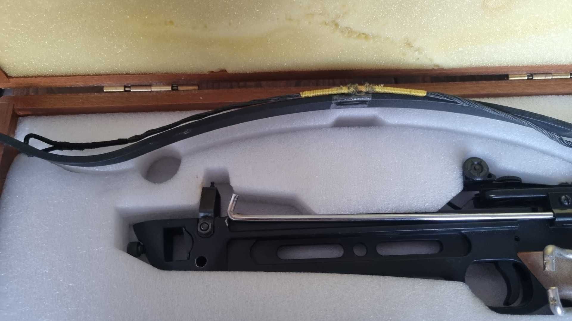 Estojo de pistola Besta pequena