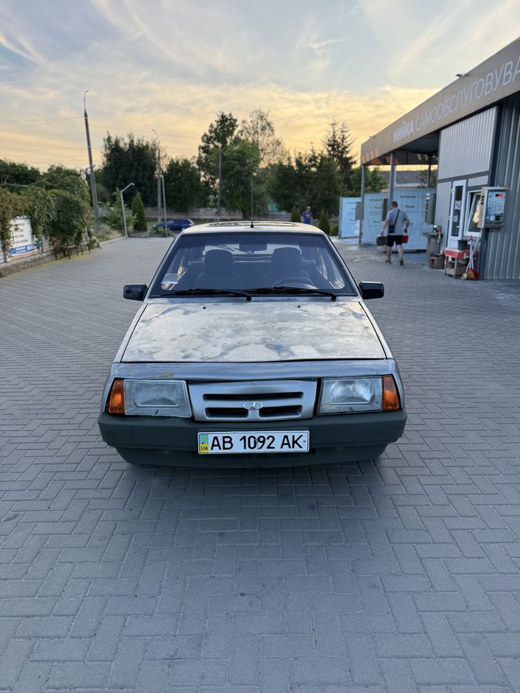 Авто Ваз 2109 експортна гарний стан