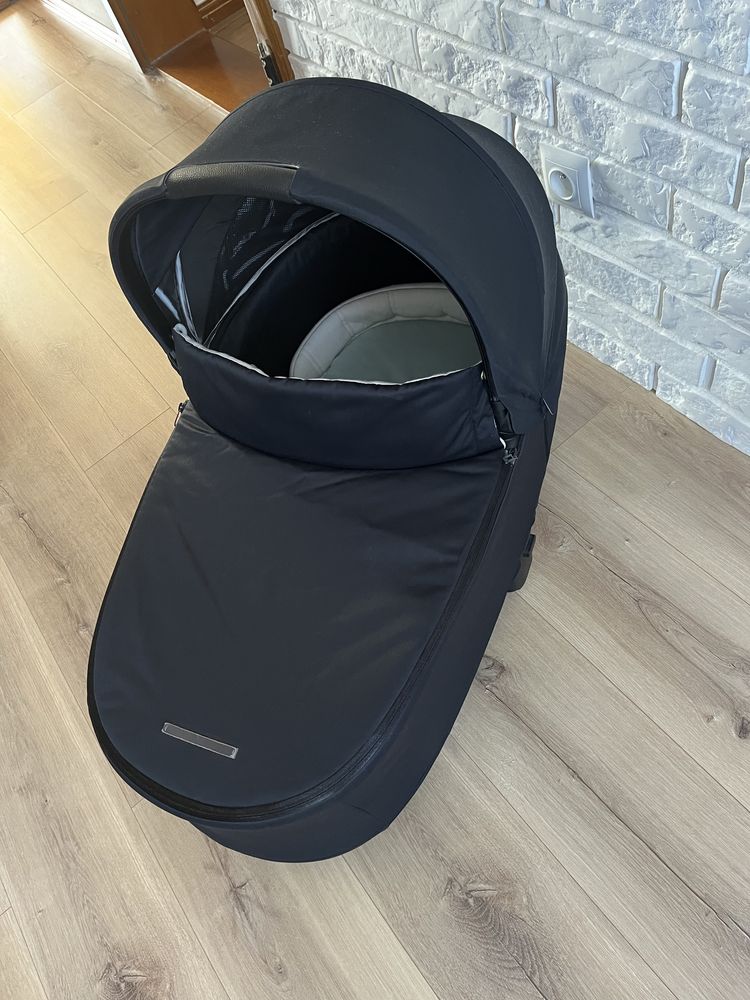 Gondola Cybex Priam Premium Black