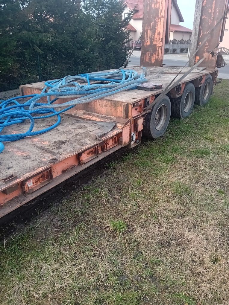 Przyczepa niskopodwoziowa dmc 50T zarejestrowana