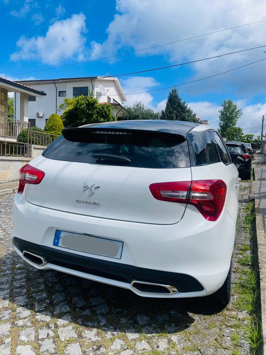 Citroen DS5 2.0 HDI SPORT CHIC 107.000km