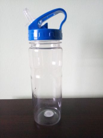 Спортивная многоразовпя бутылка для воды новая