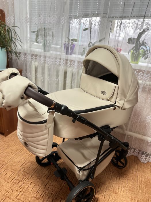 Коляска 2в1 в гарному стані