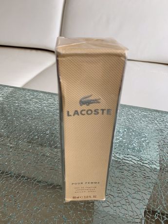 Lacoste Pour Femme perfumy 90 ml, zapakowane w folię producenta.