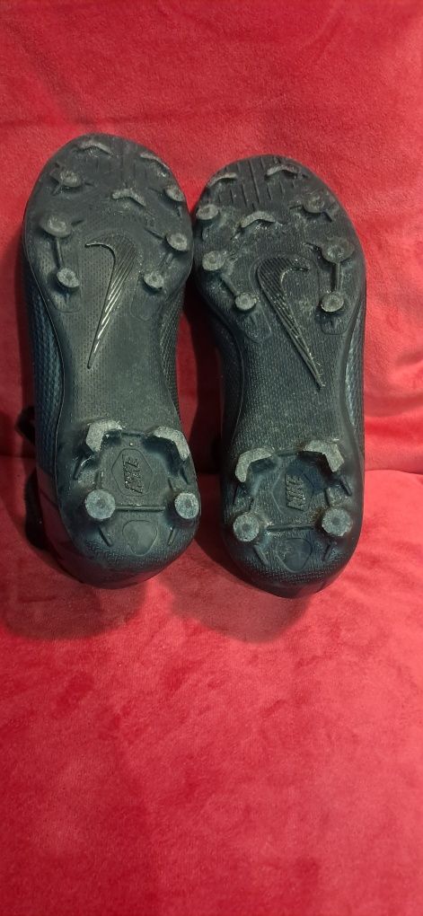 Korki Nike rozmiar 32 używane