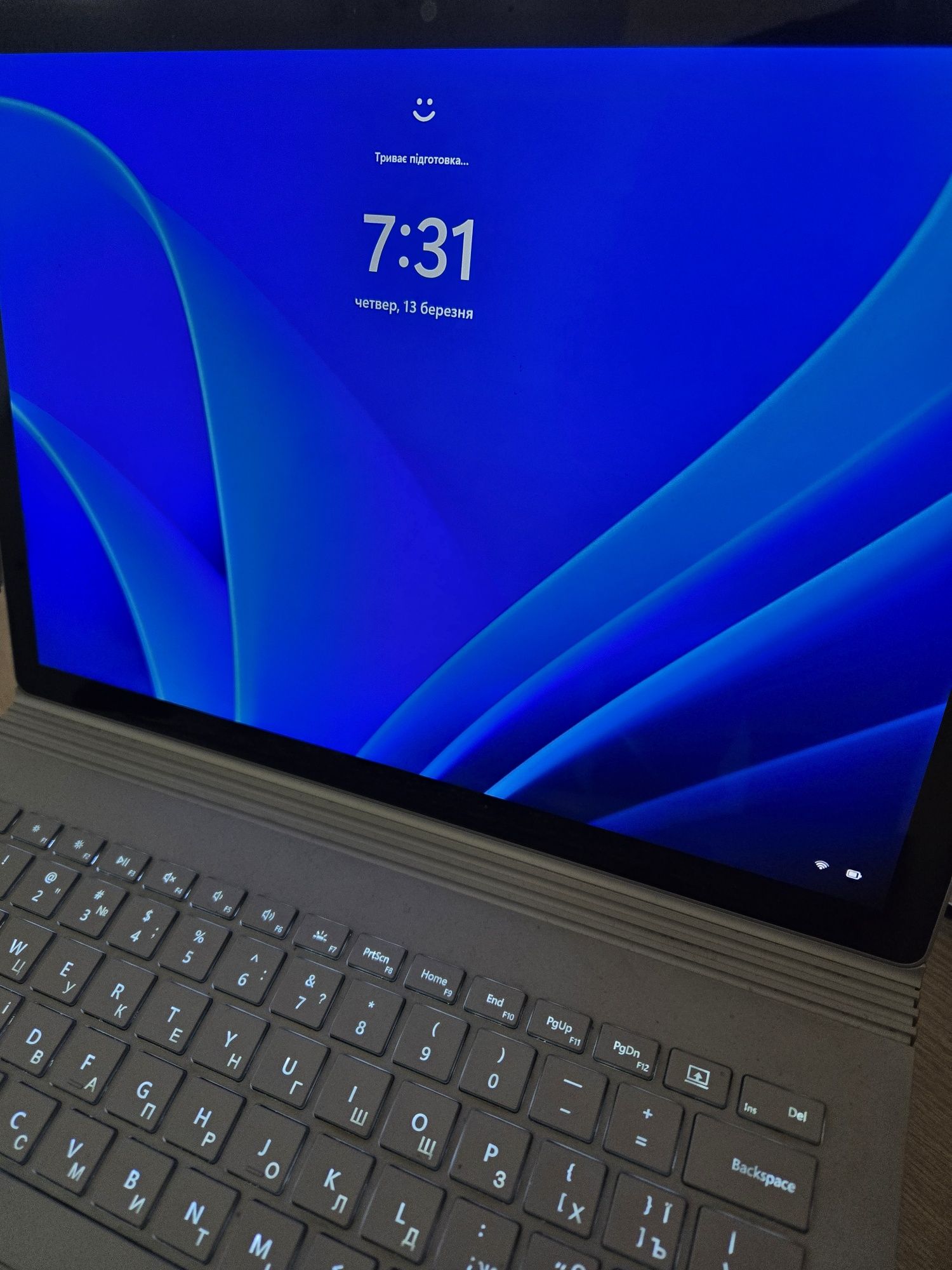 Surface Book 2 I5