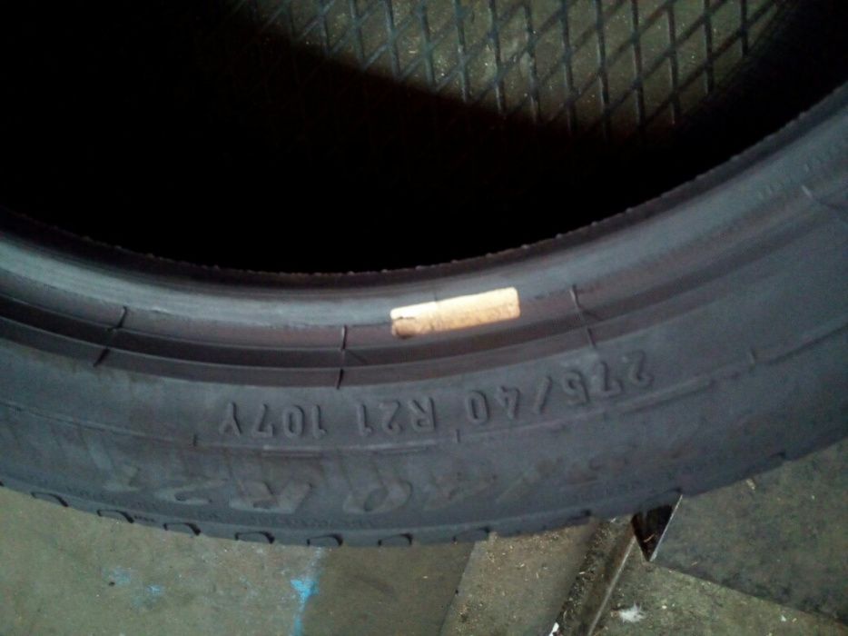 Pneus 275/40/21 pirelli semi novos