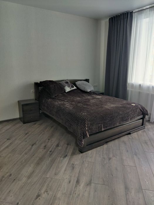 1-кім.кв. Люкс класу. Подобова оренда.