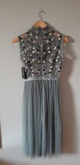 Midi sukienka needle&thread ekskluzywna seria Asos