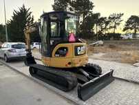 Giratória CAT- 5 Toneladas - Modelo 304-C A MAIS BARATA OLX