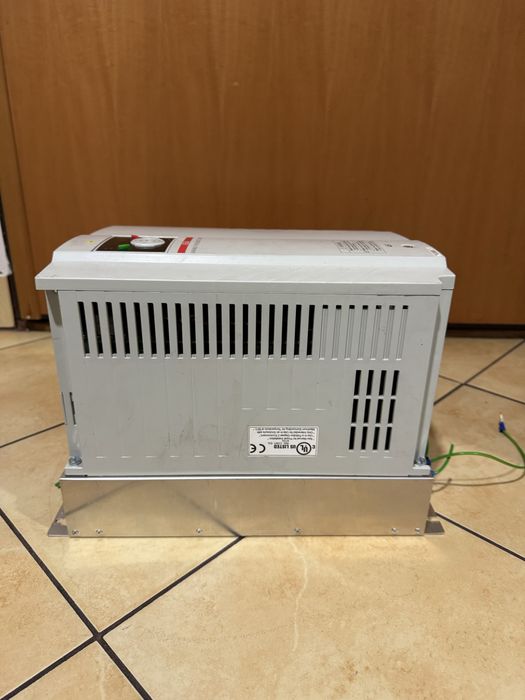 Sprawny Falownik wektorowy 11kW  LG SV110iG5A-4 iG5a LS