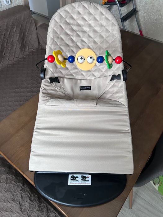 Дитяча гойдалка-шезлонг