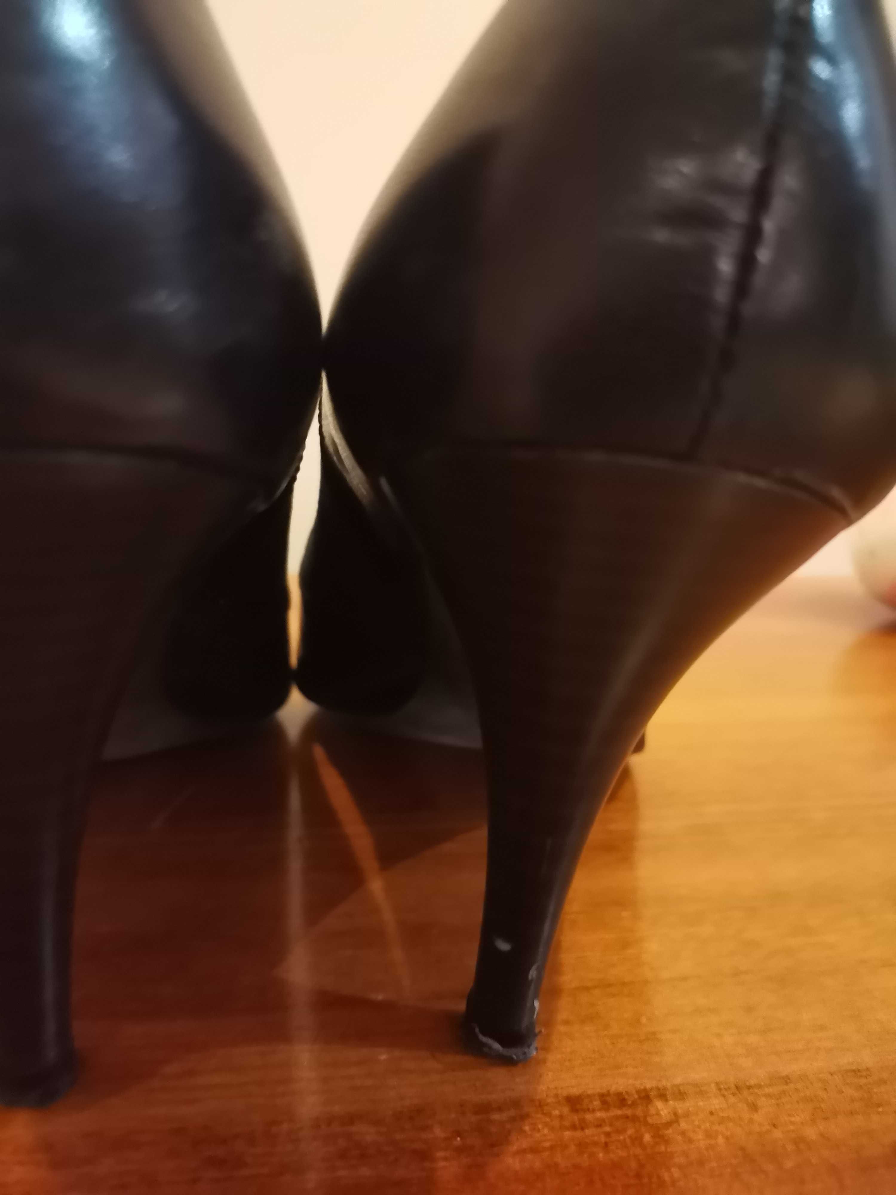 Skórzane buty szpilki