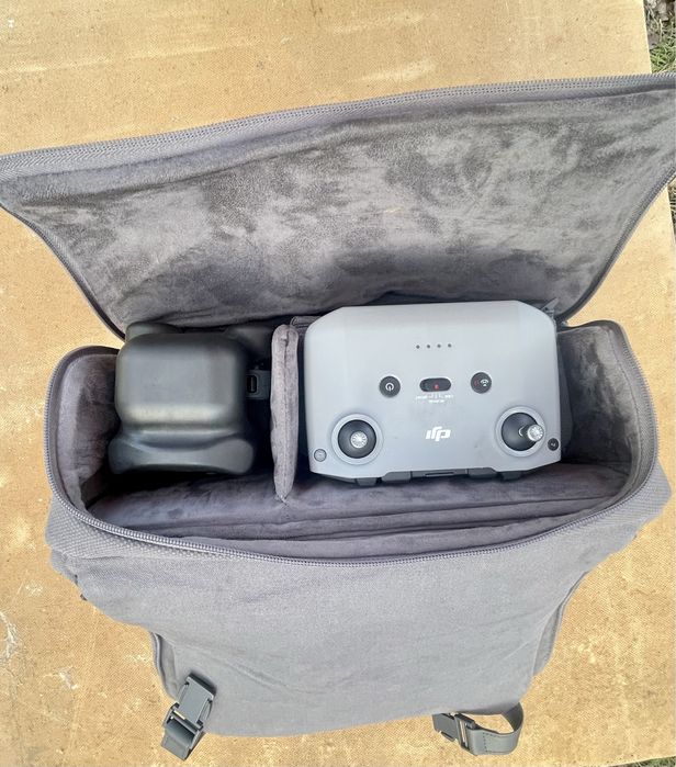 Квадрокоптер DJI Mavic 3 Fly More Combo