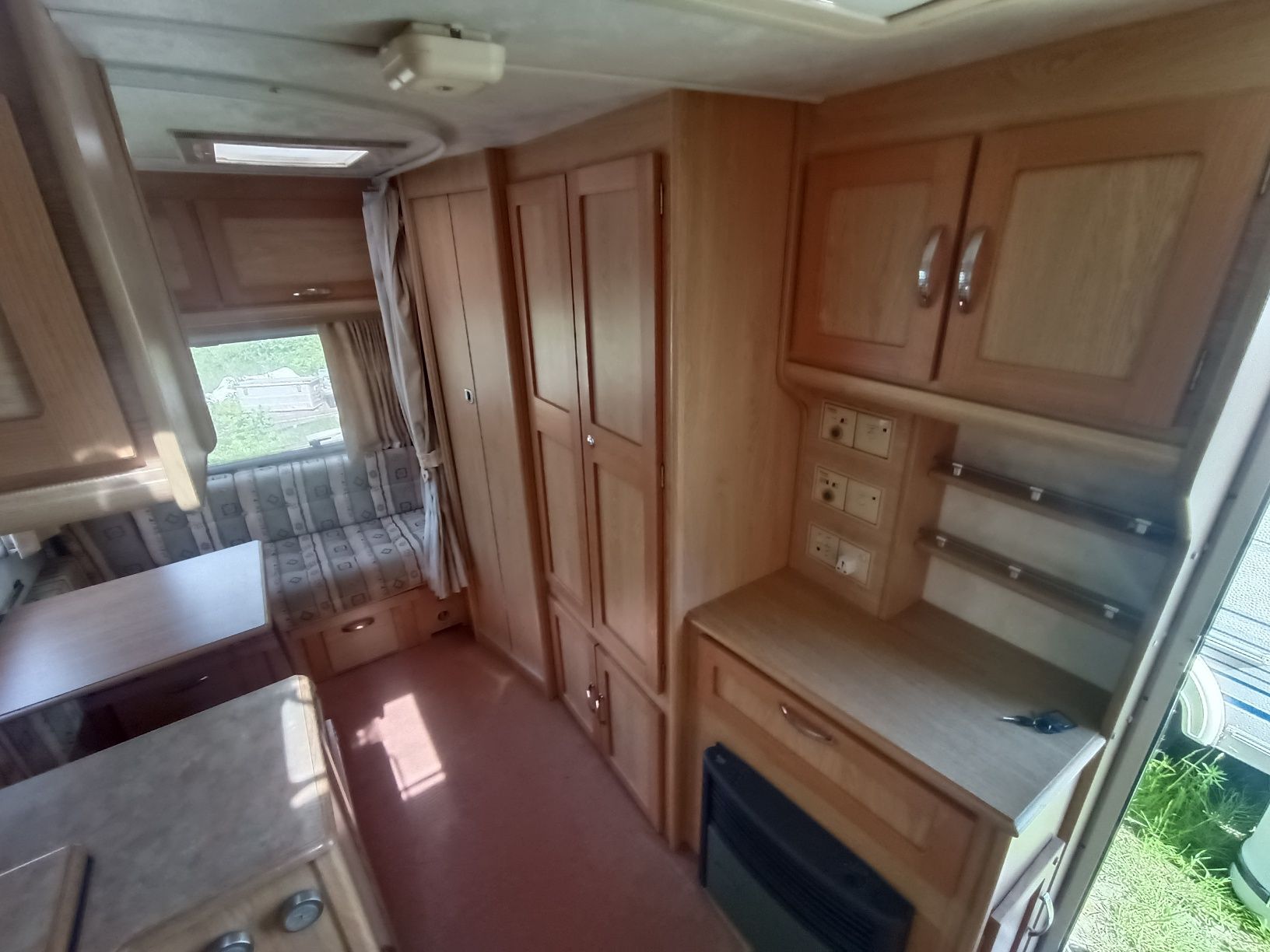 Elddis Avante 475,5-osobowa ,dmc 1230 kg,przedsionek,zarejestrowana