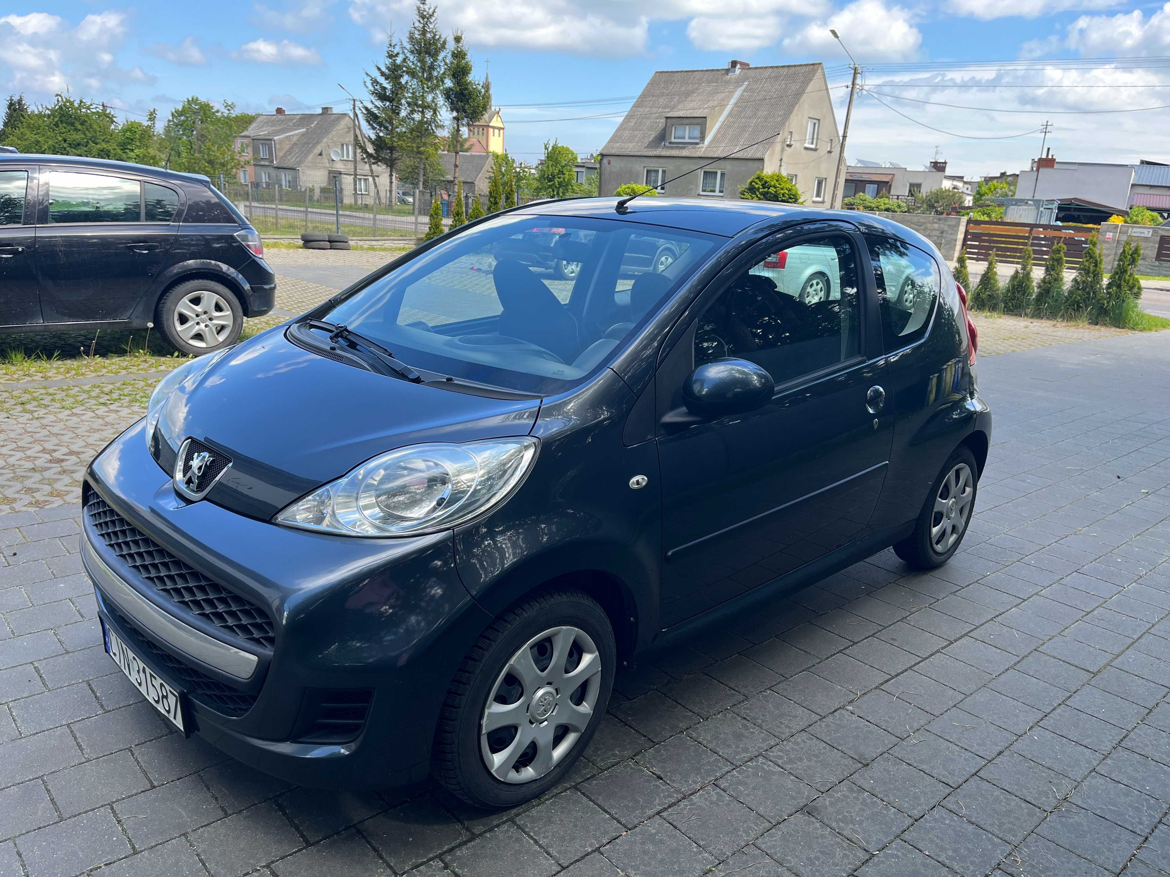 Peugeot 107 – 1.0 VTi 68KM – 2010 – Bezwypadkowy – 2 komplety kół