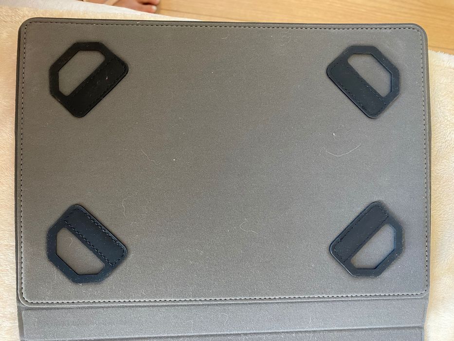 Tablet Acer com teclado e capa