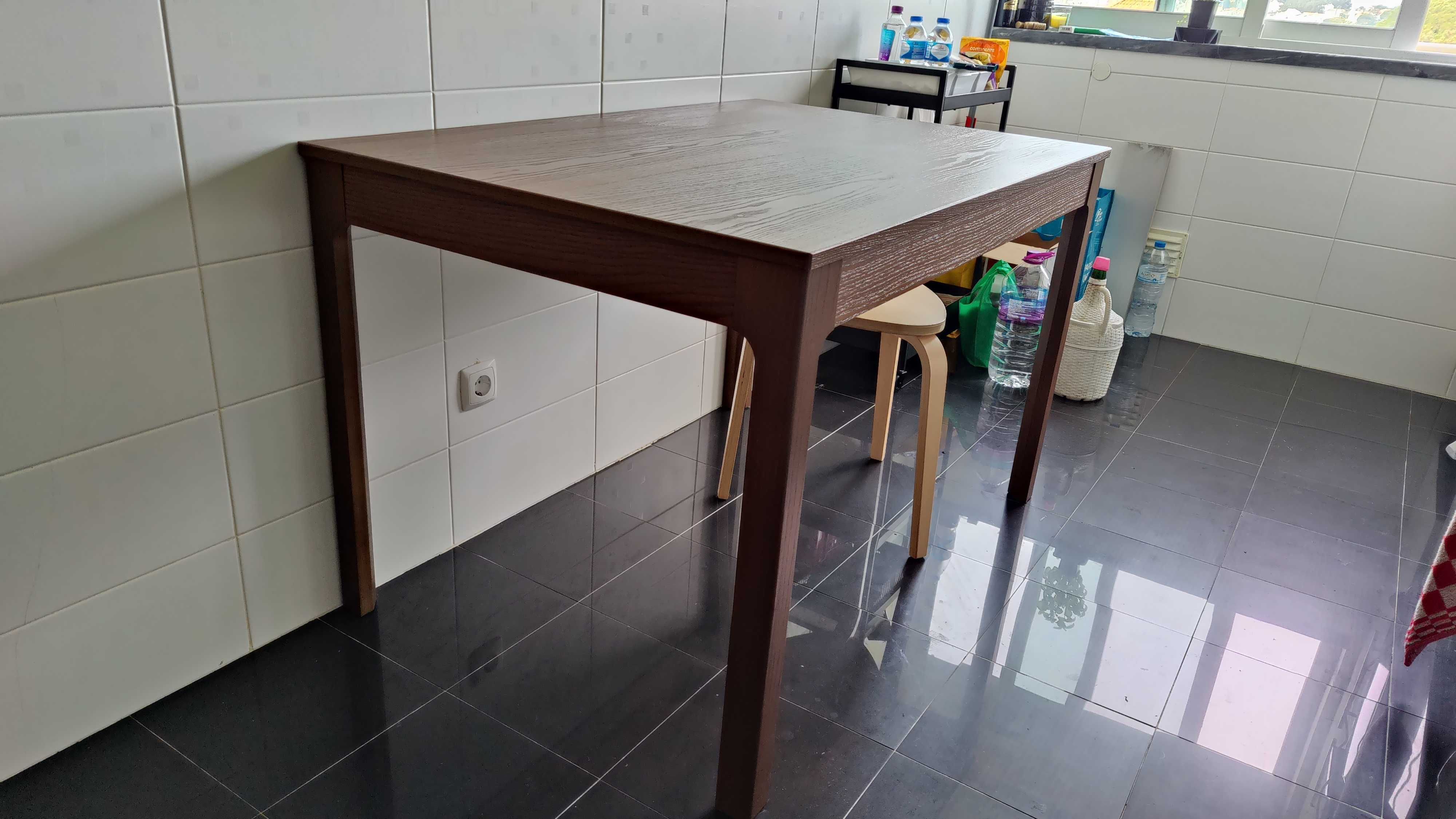 Mesa castanha extensivel IKEA - Ekedalen - 120/180 x 80 cm