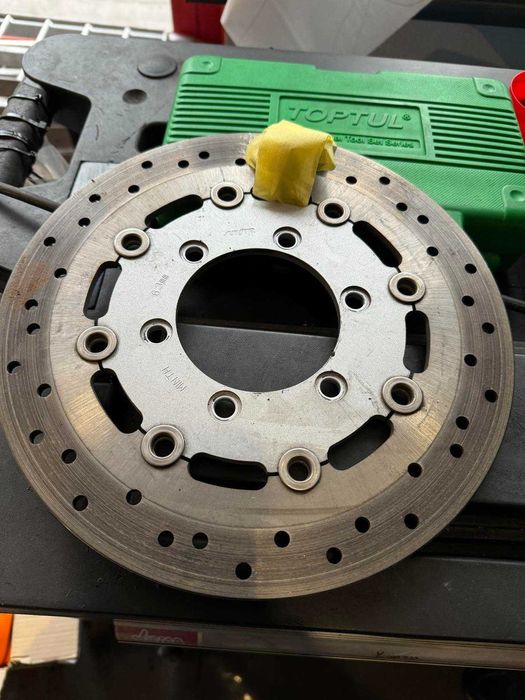 Разборка Suzuki M109R, GSX 750 R