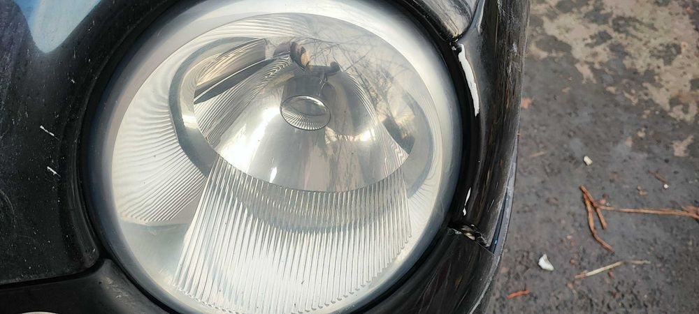 Polerowanie i regeneracja reflektorów samochodowych