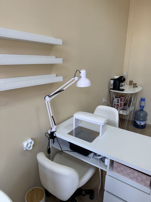 Оренда робочого місця для майстра манікюру/педикюру Центр