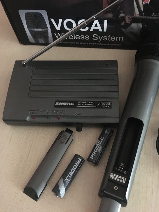 Радіомікрофон бездротовий SHURE UGX22
