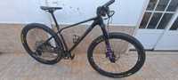 Vendo Bicicleta BTT Orbea Alma M25 ano 2021 Roda 29 Carbono