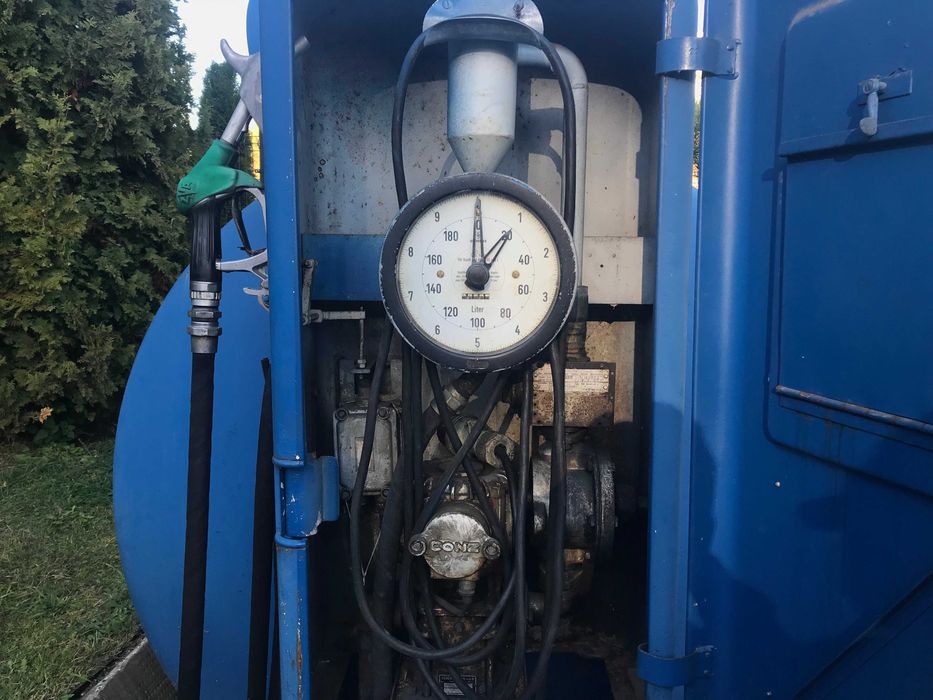 Stacjonarny zbiornik paliwa